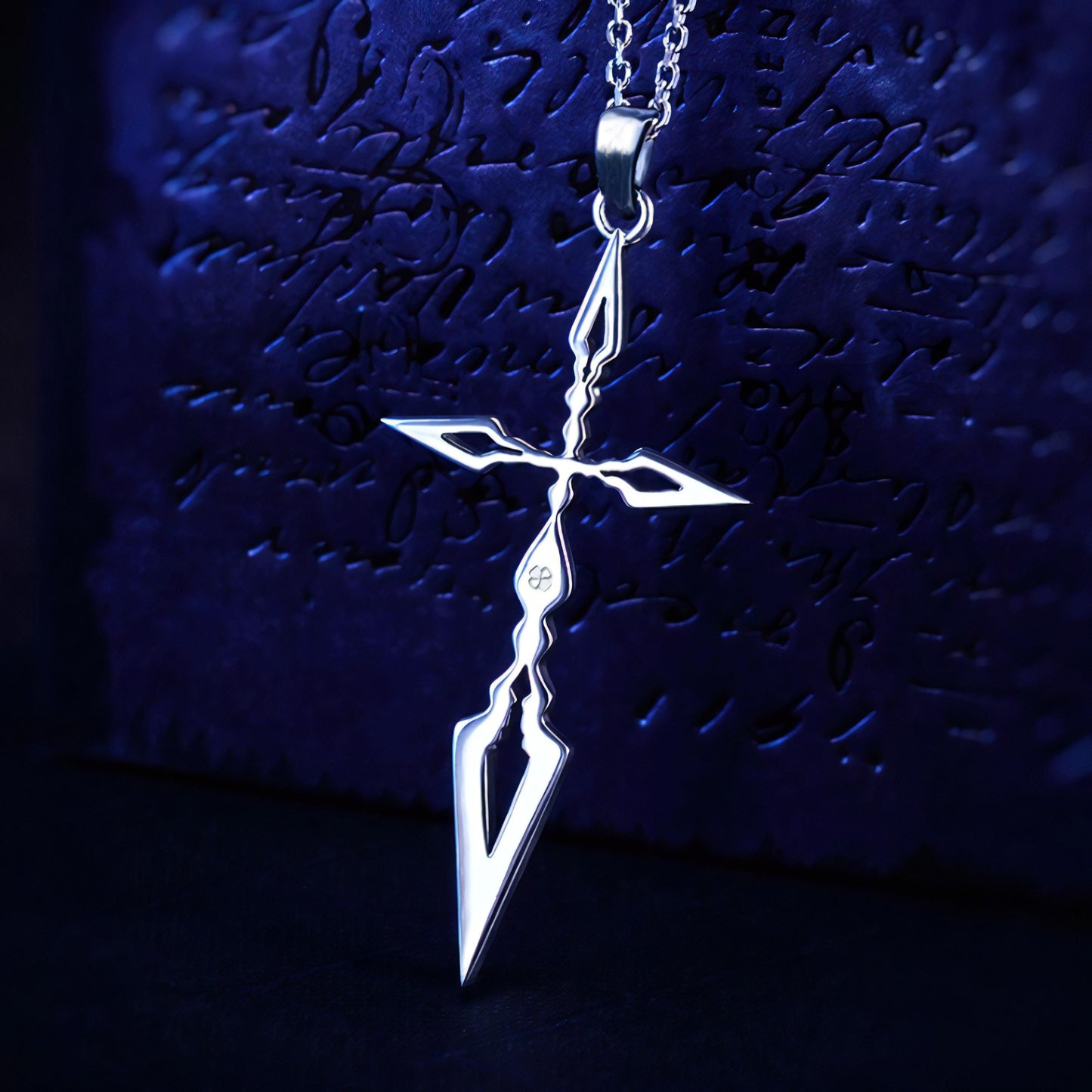 SABER NECKLACE