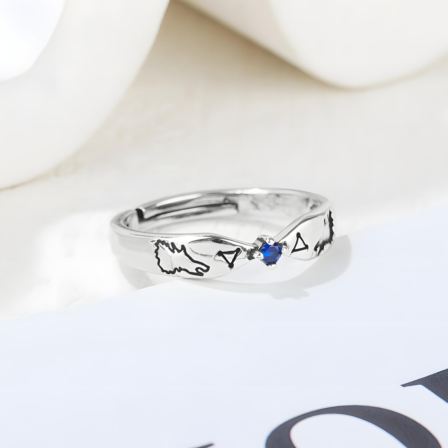 DIVINE DOGS RING